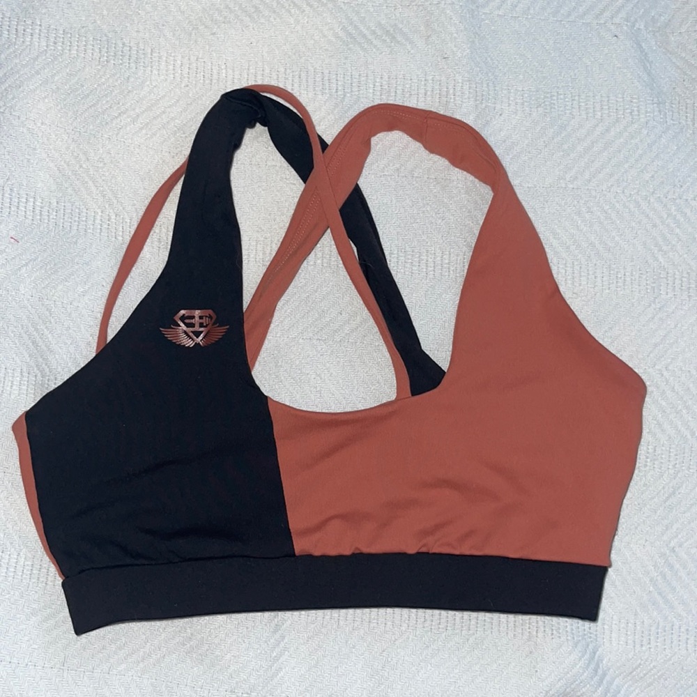 Sports bra